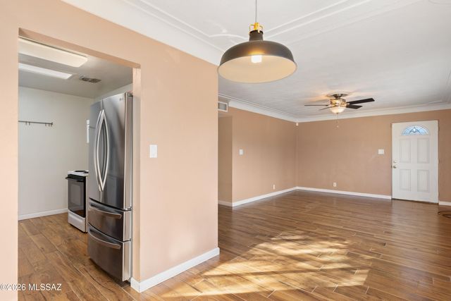 5549 E 2nd Street, Tucson, AZ 85711