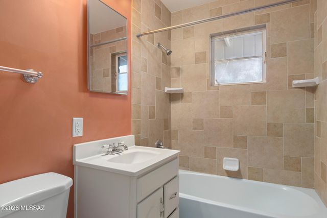 5549 E 2nd Street, Tucson, AZ 85711