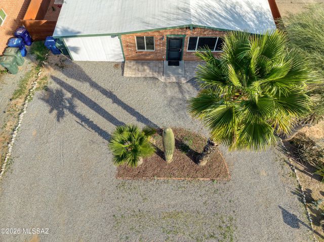 5549 E 2nd Street, Tucson, AZ 85711