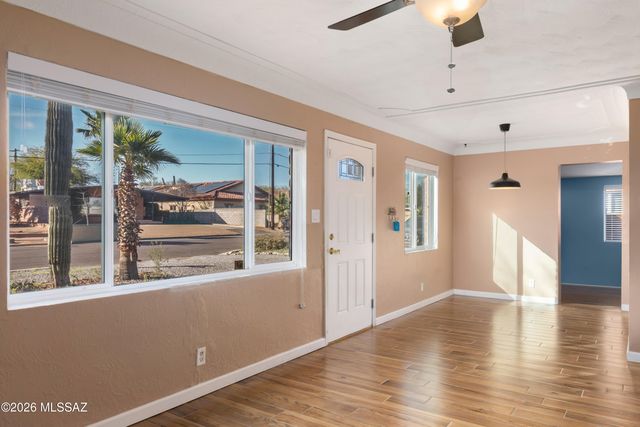 5549 E 2nd Street, Tucson, AZ 85711