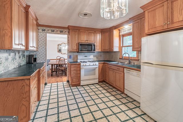 5286 NW Cobblestone Way NW, Lilburn, GA 30047