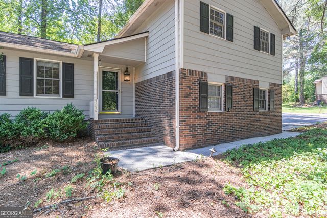 5286 NW Cobblestone Way NW, Lilburn, GA 30047