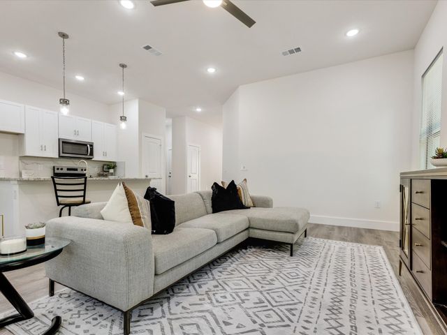 6123 Inca Drive, Enchanted Oaks, TX 75156