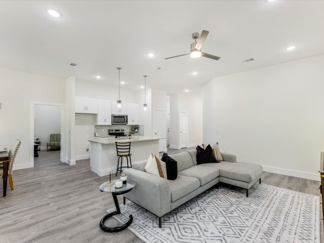 6123 Inca Drive, Enchanted Oaks, TX 75156