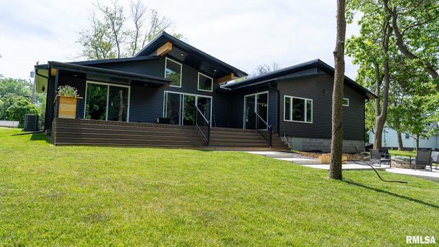 400 PEACH Street, Washington, IL 61571