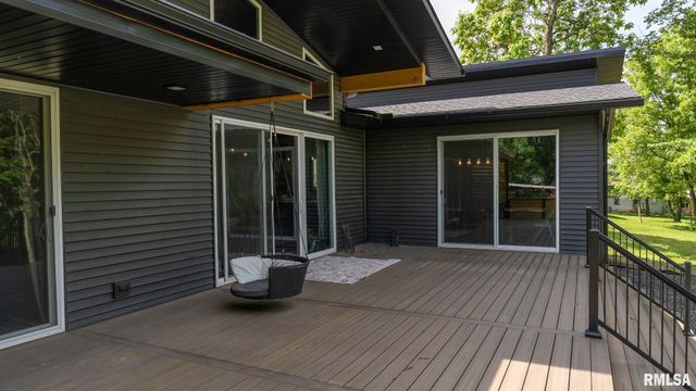 400 PEACH Street, Washington, IL 61571