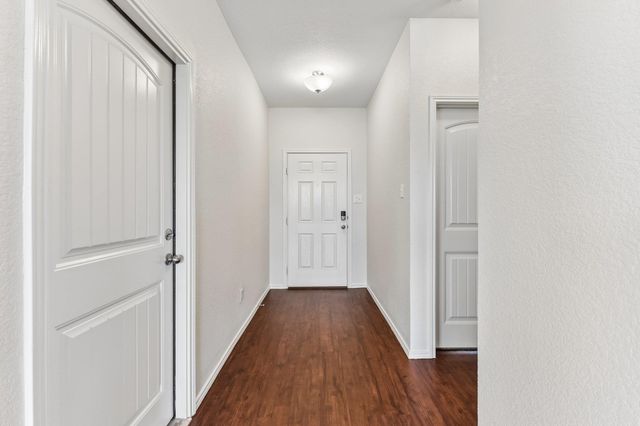 105 GREEN JAY DR, Jarrell, TX 76537