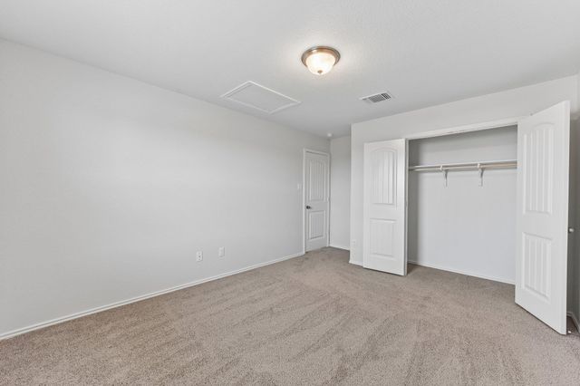105 GREEN JAY DR, Jarrell, TX 76537