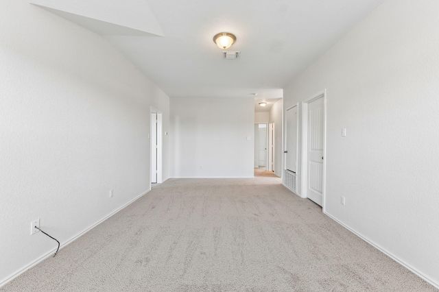 105 GREEN JAY DR, Jarrell, TX 76537