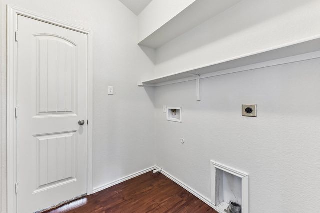 105 GREEN JAY DR, Jarrell, TX 76537