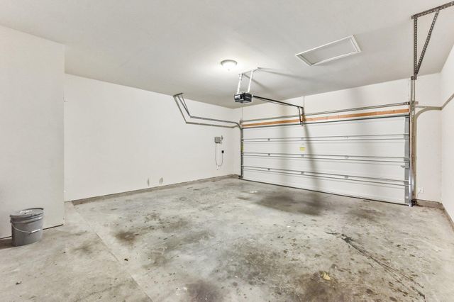 105 GREEN JAY DR, Jarrell, TX 76537