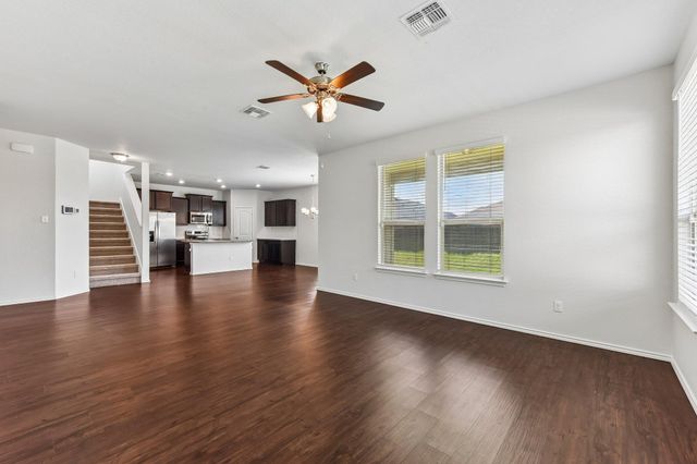 105 GREEN JAY DR, Jarrell, TX 76537