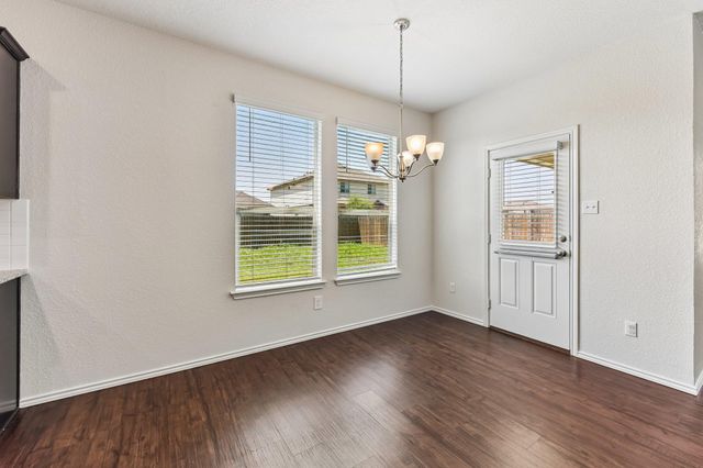 105 GREEN JAY DR, Jarrell, TX 76537