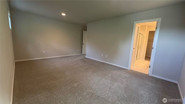 292 NE Shadowhawk Lane, Bremerton, WA 98311