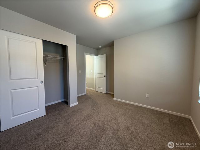 292 NE Shadowhawk Lane, Bremerton, WA 98311