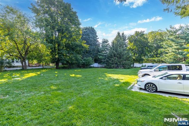 85 Franklin Avenue B, Oakland, NJ 07436
