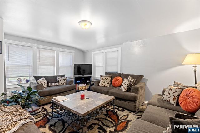 85 Franklin Avenue B, Oakland, NJ 07436