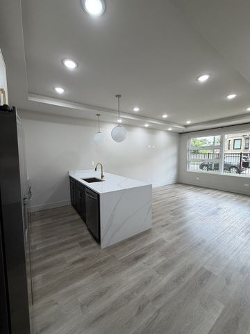 6603 S Langley Avenue 1, Chicago, IL 60637