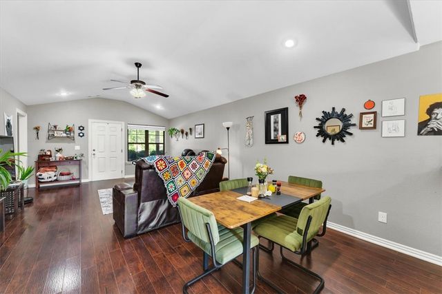 212 & 214 Copper Oaks Drive, Centerton, AR 72719