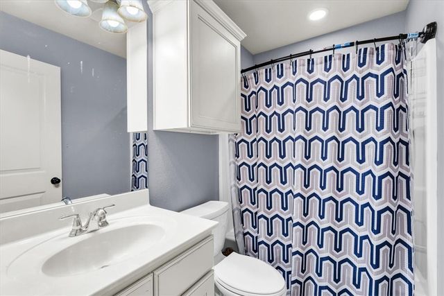 212 & 214 Copper Oaks Drive, Centerton, AR 72719