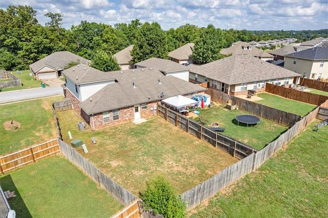 212 & 214 Copper Oaks Drive, Centerton, AR 72719