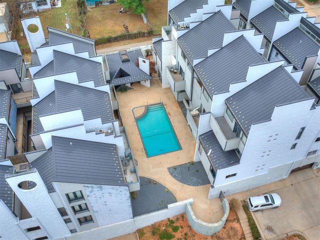 931 NW 7th Street 207, Oklahoma City, OK 73106