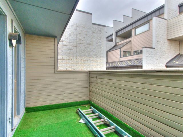 931 NW 7th Street 207, Oklahoma City, OK 73106