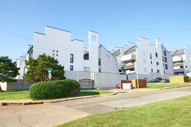 931 NW 7th Street 207, Oklahoma City, OK 73106