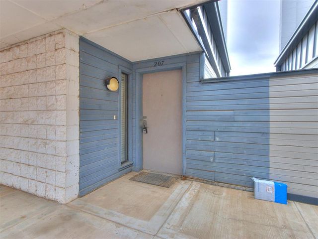 931 NW 7th Street 207, Oklahoma City, OK 73106