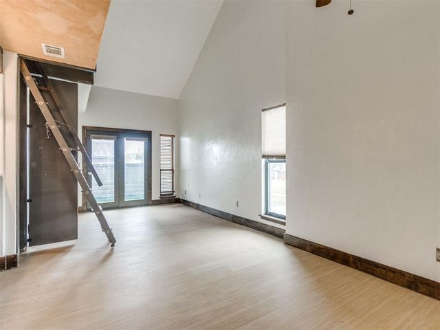 931 NW 7th Street 207, Oklahoma City, OK 73106