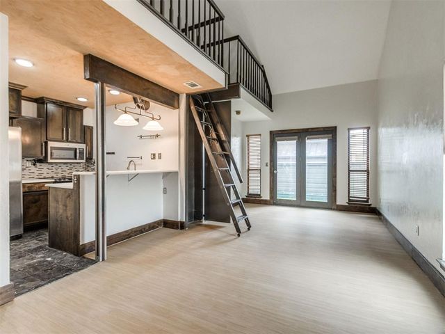 931 NW 7th Street 207, Oklahoma City, OK 73106