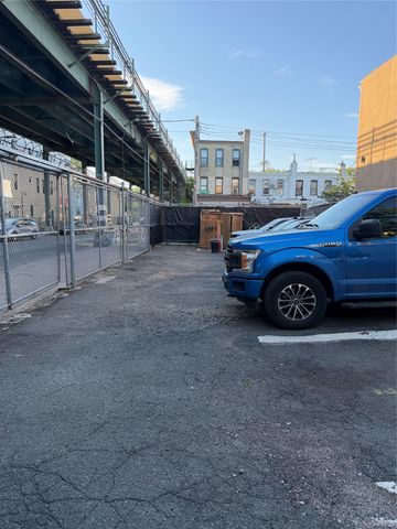 2 Danforth, Brooklyn, NY 11208