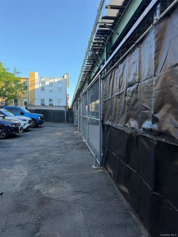 2 Danforth, Brooklyn, NY 11208