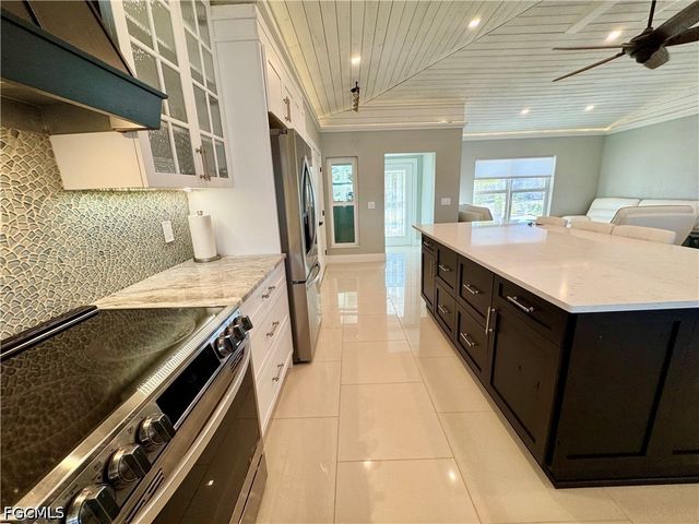 8065 Lagoon RD, Fort Myers Beach, FL 33931