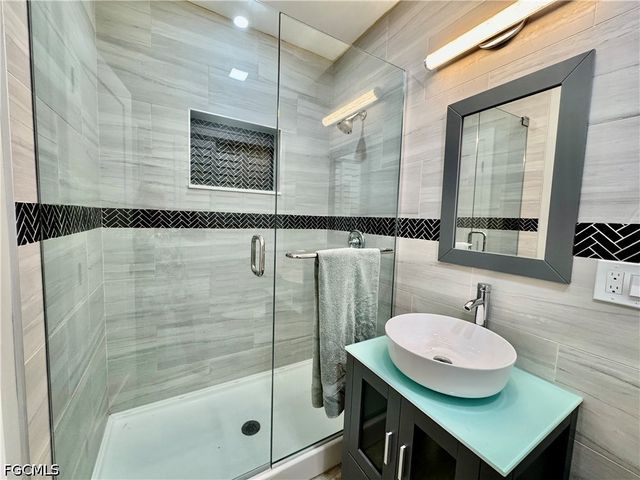 8065 Lagoon RD, Fort Myers Beach, FL 33931