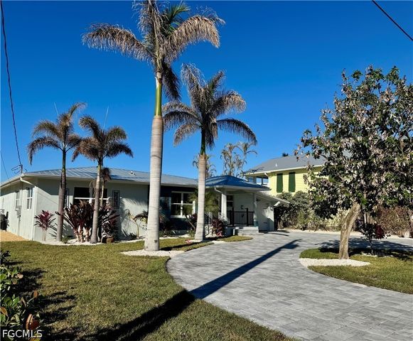8065 Lagoon RD, Fort Myers Beach, FL 33931