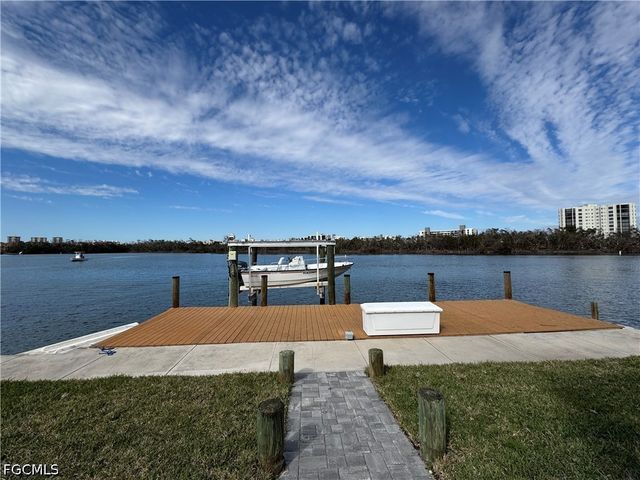 8065 Lagoon RD, Fort Myers Beach, FL 33931