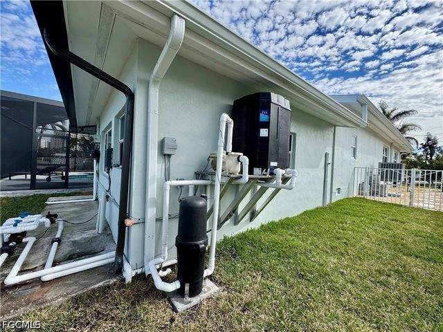 8065 Lagoon RD, Fort Myers Beach, FL 33931