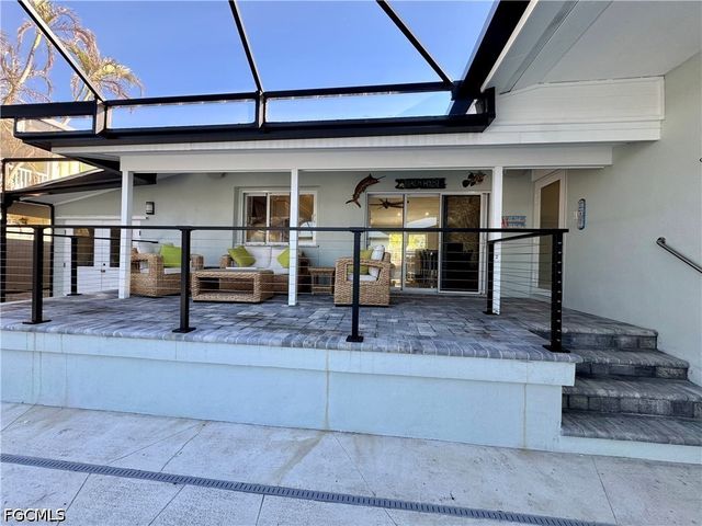 8065 Lagoon RD, Fort Myers Beach, FL 33931