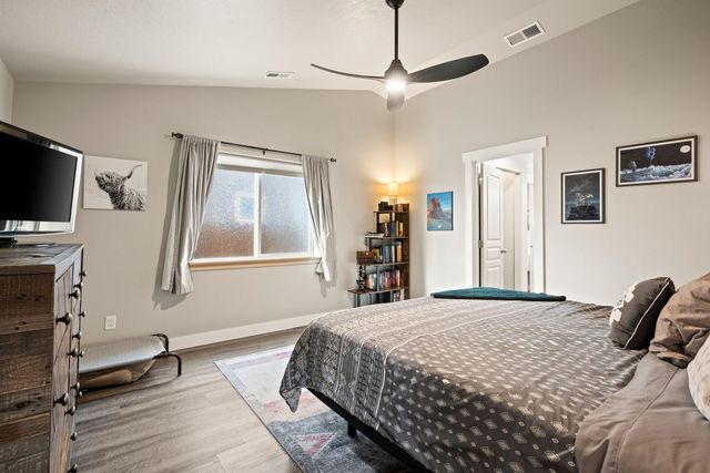 21386 NE Eagle Crossing Avenue, Bend, OR 97701