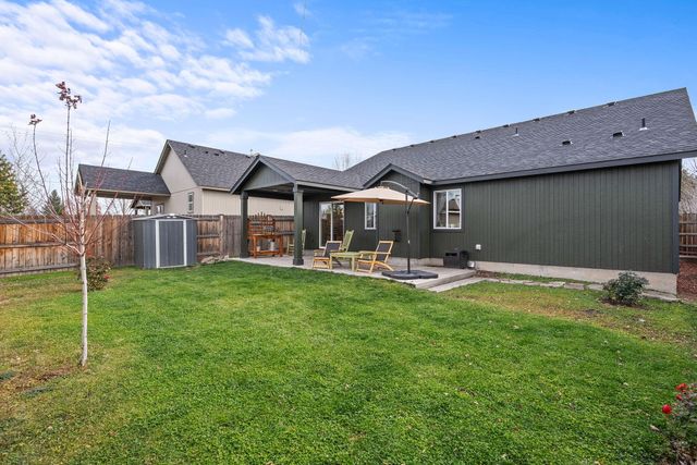 21386 NE Eagle Crossing Avenue, Bend, OR 97701