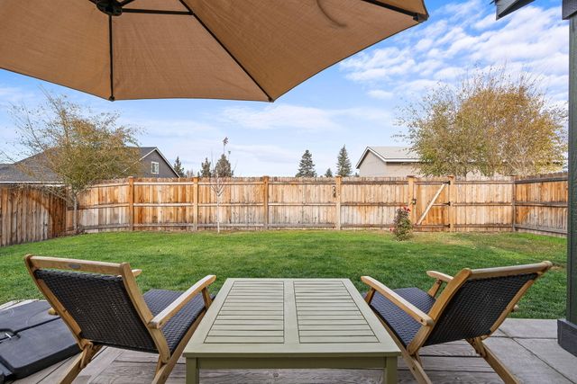 21386 NE Eagle Crossing Avenue, Bend, OR 97701