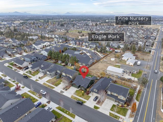 21386 NE Eagle Crossing Avenue, Bend, OR 97701
