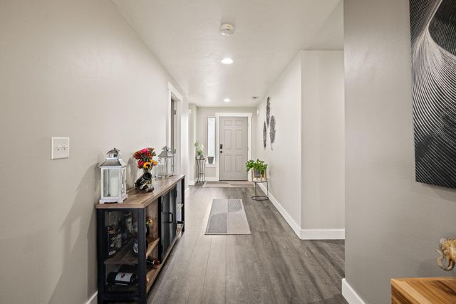 21386 NE Eagle Crossing Avenue, Bend, OR 97701