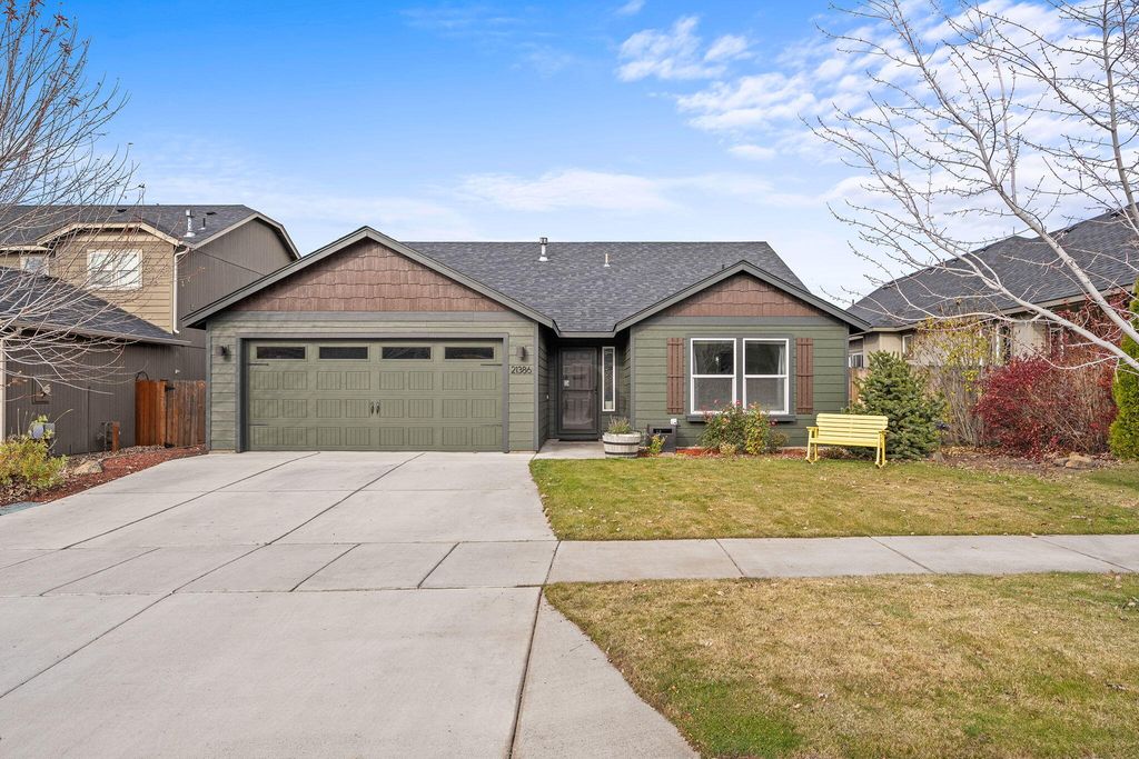 21386 NE Eagle Crossing Avenue, Bend, OR 97701