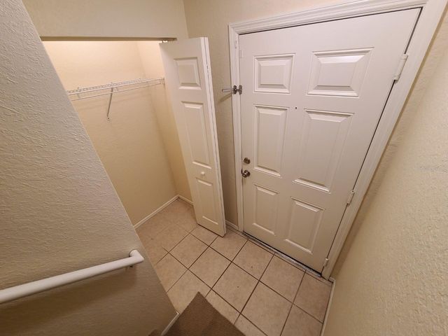 36122 LAKE CHASE BOULEVARD 203, Zephyrhills, FL 33541