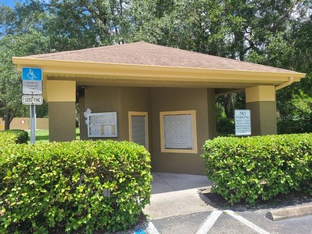 36122 LAKE CHASE BOULEVARD 203, Zephyrhills, FL 33541