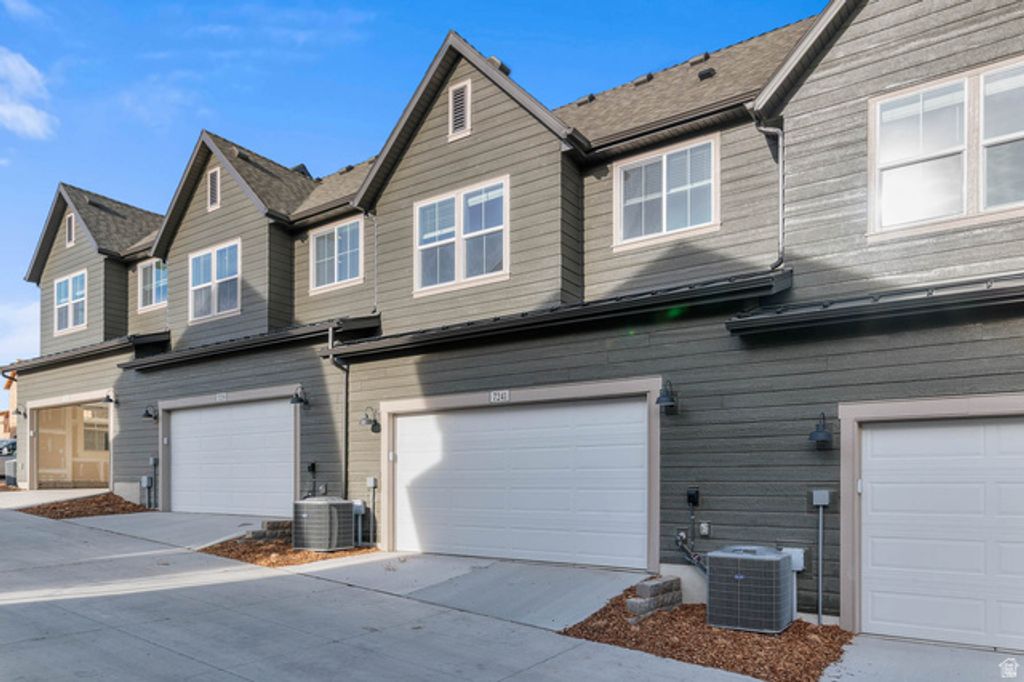 7241 S CAMPION DR, West Jordan, UT 84081 — photo 4
