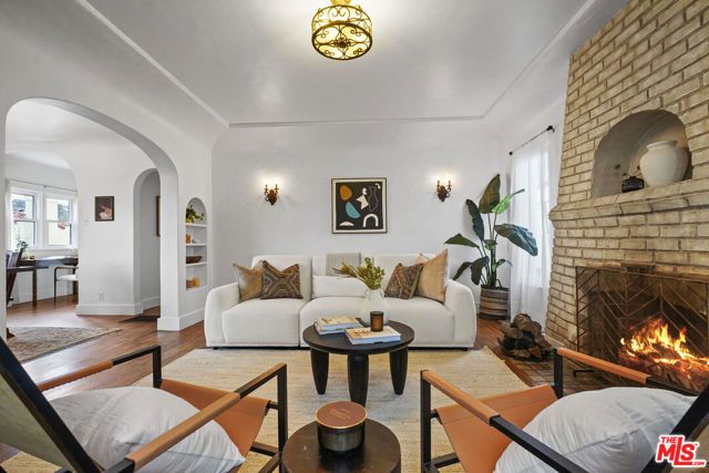 949 N Avenue 49, Los Angeles, CA 90042