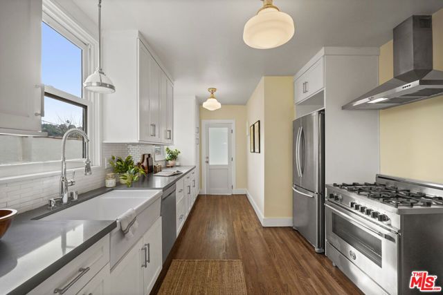 949 N Avenue 49, Los Angeles, CA 90042